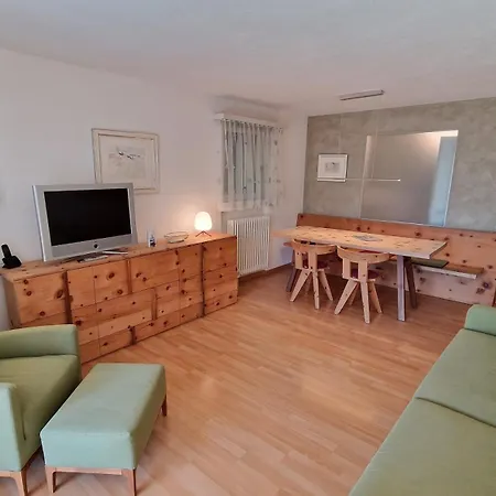 Chesa Bellaval, Haus Leivra 2-zimmerwohnung Silvaplana