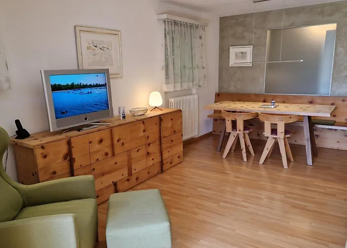 Apartman Chesa Bellaval, Haus Leivra 2-zimmerwohnung Silvaplana